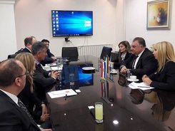 Европейската агенция за лекарствата /ЕМА/ да бъде релокирана в една от петте държави-членки на ЕС, на чиято територия към момента не е разположена децентрализирана структура на ЕС