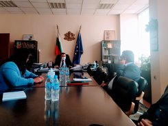 Министър Ангелов: Засилваме контрола по спазването на противоепидемичните мерки и в дискотеките, и в нощните клубове