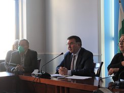 Министър Ангелов: Апелираме специалистите в доболничната помощ да подпомогнат медицинските екипи в болниците