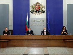 Зам.–министър д-р Бойко Пенков: Заболяемостта от COVID-19 нараства тревожно