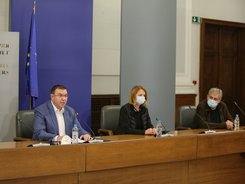 По 1000 лв. ще получават общопрактикуващите лекари за проследяване на лица с COVID-19