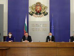 Министър Ангелов за аргументите си за удължаване на мерките: Аз не искам българските граждани да бъдат излекувани, аз искам българските граждани да бъдат здрави
