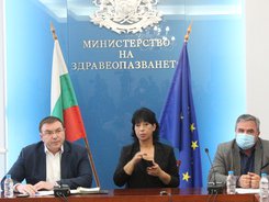 Министър Ангелов: Всички лица, получили първа доза от ваксината на AstraZeneca, които не са проявили сериозни нежелани лекарствени реакции, могат да се имунизират с втора доза от същата ваксина
