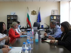 Министър Кацаров обсъди възможностите за реализирането на информационна кампания за ваксинация срещу COVID-19 с новия представител на Уницеф за България г-жа Кристина де Бройн