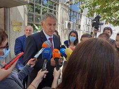 Министърът на здравеопазването д-р Стойчо Кацаров: Няма затягане на мерките. Мерките, които се прилагат в момента, са стимулиращи