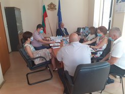 Заместник-министърът на здравеопазването, кметът на столицата и заместник-директорът на СДВР обсъдиха спазването на противоепидемичните мерки