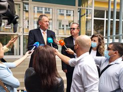 Д-р Кацаров: Близо 150 COVID зони към медицински или диагностично-консултативни центрове ще бъдат разкрити до 2 седмици