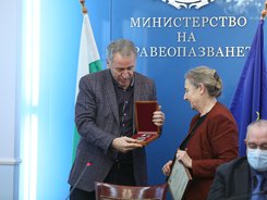 Проф. Мира Кожухарова беше отличена със златен медал на Министерството на здравеопазването