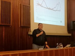 Проф. Георги Момеков: иРНК ваксините не съдържат вирус, бактерия или друг причинител, в тях няма нито живак, нито алуминий