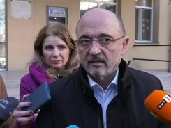Министър Меджидиев: Активираме българските производители и търговци на лекарства за допълнително производство и внос, с оглед недостига на някои лекарствени продукти