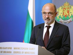 Министър Меджидиев: Създава се Център за спешна медицинска помощ по въздуха