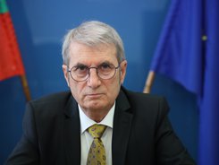 Обръщение на министъра на здравеопазването проф. Христо Хинков към работещите в системата на българското здравеопазване по случай Световния ден на здравето – 7 април