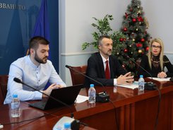 Родителите вече имат достъп до електронните здравни досиета на децата си