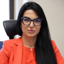 tabakova-214x214.jpg